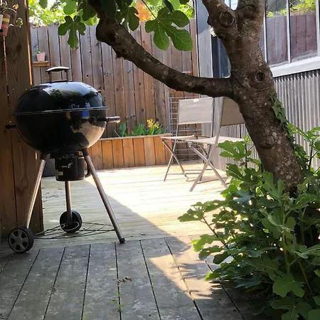 Maison Avec Petit Jardin Et Terrasse Holiday home Bordeaux